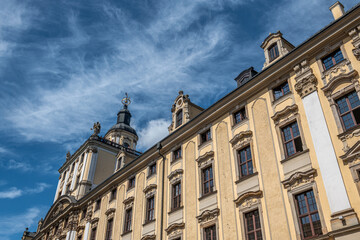Fototapeta Gmach główny Uniwersytetu Wrocławskiego - fasada z wieżą Matematyczną obraz