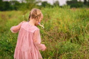 girl with dandelion