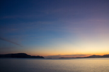 Obraz premium sunset over the sea with grea twilight