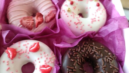 donut with sprinkles