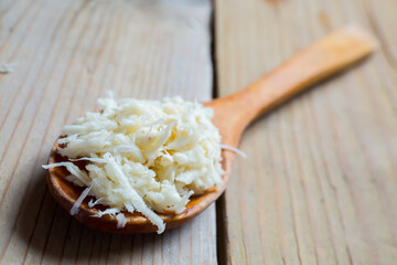 Freshly grated horseradish