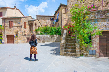 Fototapeta na wymiar Monticchiello (Italy) - The wonderful medieval and artistic village of Tuscany region, in the municipal of Pienza, during the spring.