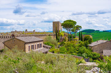 Fototapeta na wymiar Monticchiello (Italy) - The wonderful medieval and artistic village of Tuscany region, in the municipal of Pienza, during the spring.