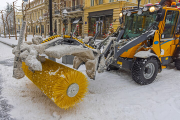 Power Brush Machine