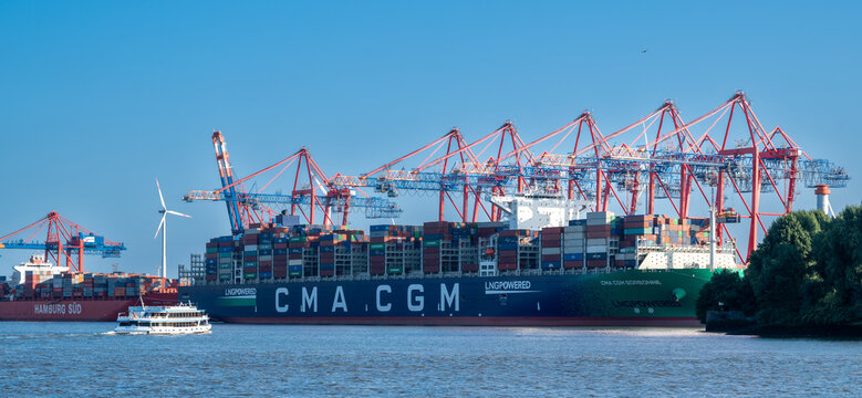 Cma Bilder Durchsuchen 3,844 Archivfotos, und Videos