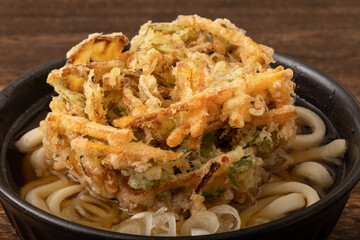 野菜かき揚げうどん