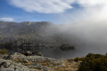 Paisagem na Albufeira da barragem do Covão do Forno, Portugal