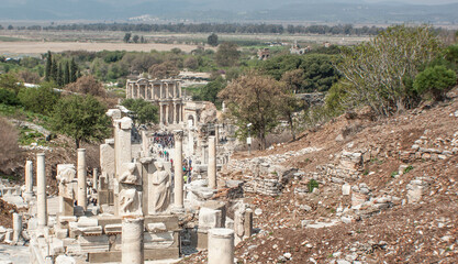 Obraz premium ruins of the roman forum ephesus