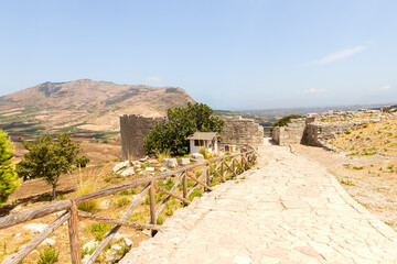 europe,italy,sicily,segesta,trapani,photography,archaeology,greek theatre,landmark,famous place,architecture,south,old ruin,stone wall,cityscape,travel destinations,scenery,no people,tourism,outdoors,
