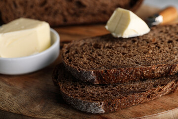 Freshly baked sodawater bread on wooden board, closeup