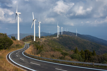 持続可能なクリーンエネルギーとして注目されている風力発電
