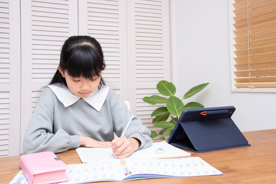 左利き の画像 576 件の Stock 写真 ベクターおよびビデオ Adobe Stock