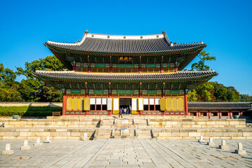 Fototapeta premium Injeongjeon, Main Hall of Changdeokgung, seoul