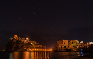 Isola d'Ischia - il Castello Aragonese di sera