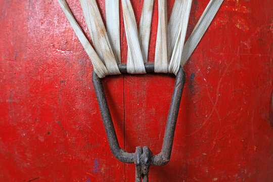 The cowhide drum is in a workshop in North China