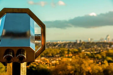 Alexandra Palace, London, UK, Nov 2020 : A different
perspective Of London from Alexandra Palace to Canary
Wharf.