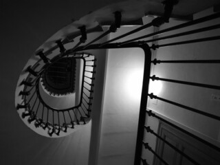 Cage d'escalier - Vue d'en bas