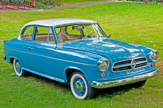  3621 Borgward Isabella Limousine