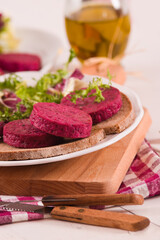 Beetroot veggie burger.