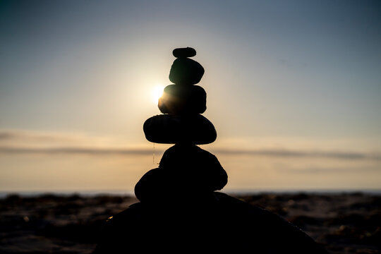 pepple stack in balance at the beach