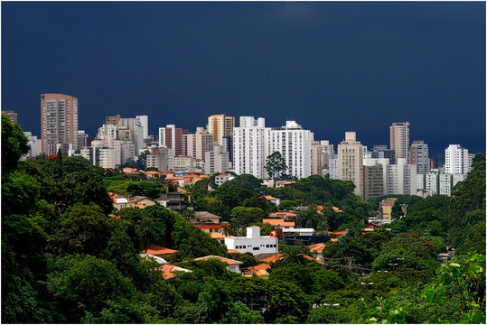 Predios de apartamentos, Bairro Sumare, Sao Paulo.