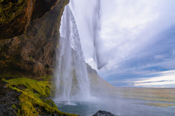  Seljalandsfoss und der Gljúfrabúi Wasserfall auf Island, unglaubliche Schönheit