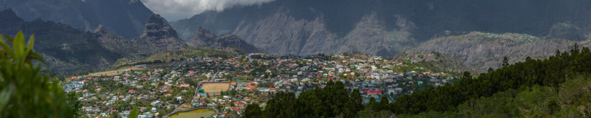 Panoramique de Cilaos ( Ile de la Réunion)