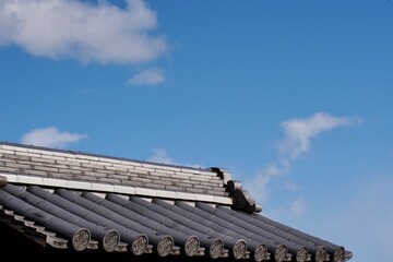 瓦屋根