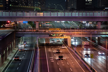 都会の高速道路、ジャンクション