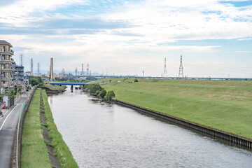 東京の河川敷