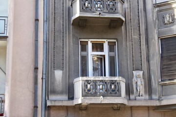 Fototapeta na wymiar Belgrage Serbia in January 2022, windows of Belgrade, architecture of Belgare