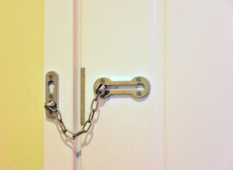 door handle with lock