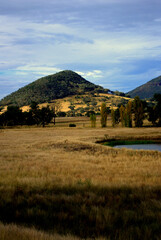 Naklejka premium landscape with mountains and lake