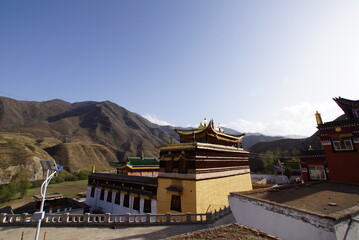 チベット・アムド地方 合作市の風景