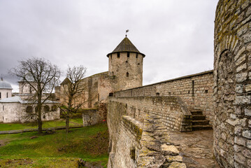 Obraz premium Fortress wall Ivangorod. Ivangorod fortress. History of Russia. fortress courtyard