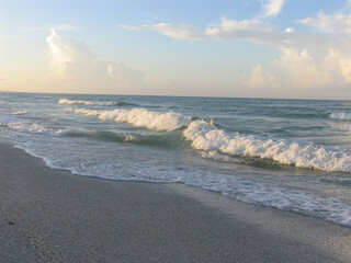 Strand von Holmes Beach am frühen Morgen
