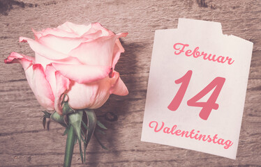 14 Februar Valentinstag Dekoration mit Rose