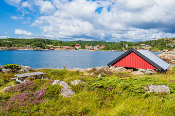 Fototapeta na wymiar Landschaft auf der Schäreninsel Skjernøya in Norwegen