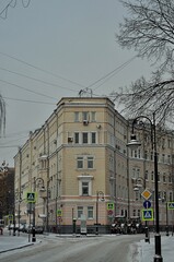 A building is the result of construction, which is a three-dimensional aboveground construction structure, including premises intended for living and (or) human activities, production facilities, stor