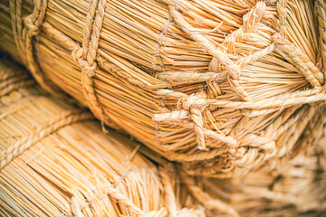 重なった米俵のアップ