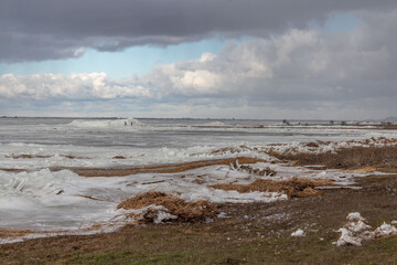 Hummocks - a heap of ice fragments on the shore