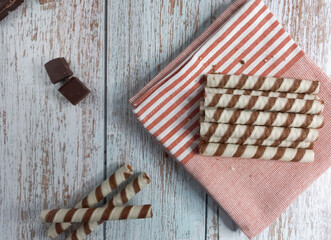chocolate wafer rolls 