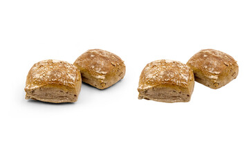 gesunde Walussbrötchen frisch gebacken mit Mehl darauf isoliert auf weißem Hintergrund