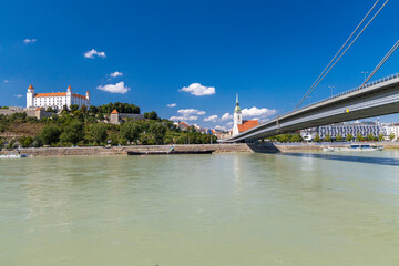 Obraz premium Bratislava castle and Danube river, Slovakia