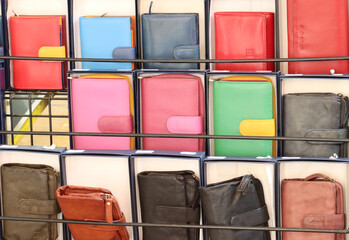female purse in leather of various colors and sizes