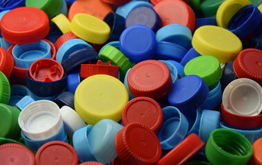 Plastics caps recycle