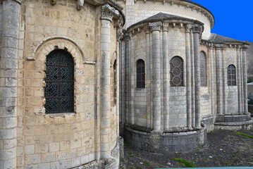 Fototapeta na wymiar Chevet de l'église Saint-Hilaire le Grand à Poitiers, France