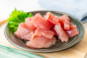 マグロの切り落とし