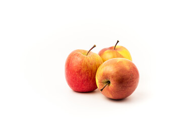 Fototapeta na wymiar red apples in white backgraound