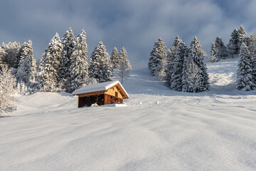 Hütte im Schnee